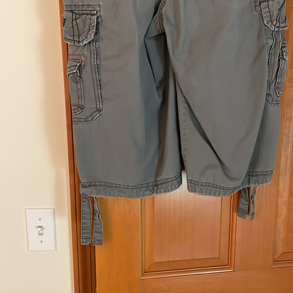 Union Bay Cargo Shorts men’s size 32 - Picture 6 of 11